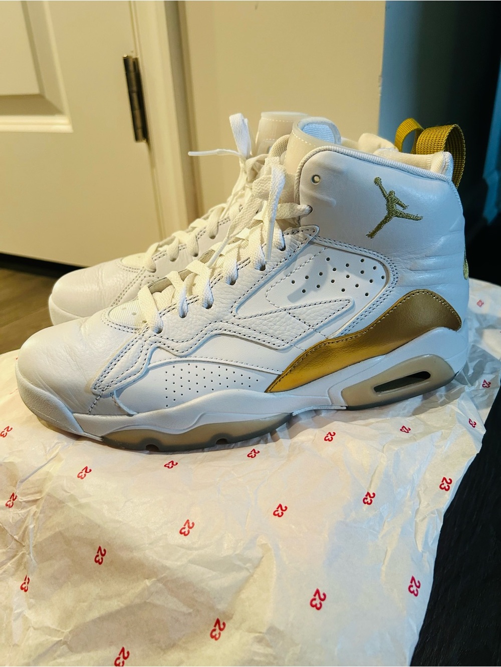 Jordan Air Jordan MVP white metallic gold Nike Sneakers high top